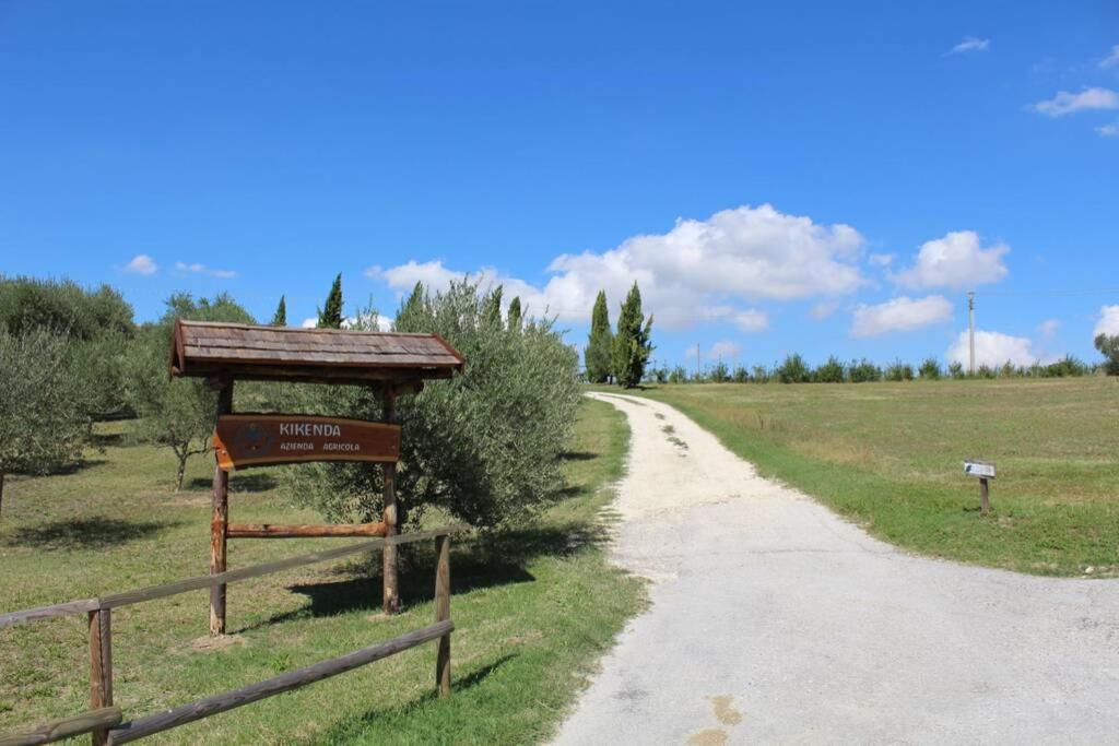 Casa Kikenda, Viaggio Nella Natura Treia ภายนอก รูปภาพ