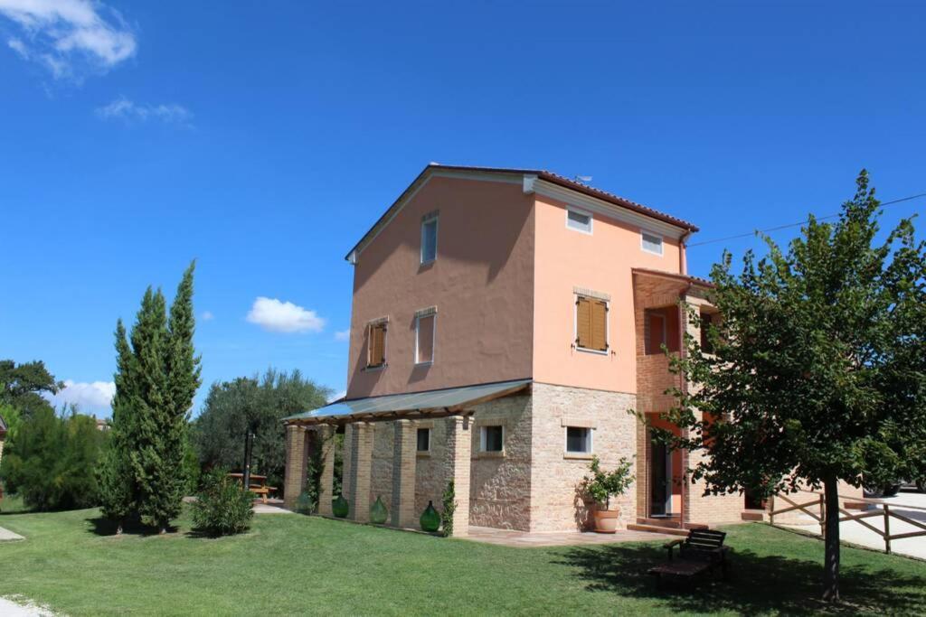 Casa Kikenda, Viaggio Nella Natura Treia ภายนอก รูปภาพ